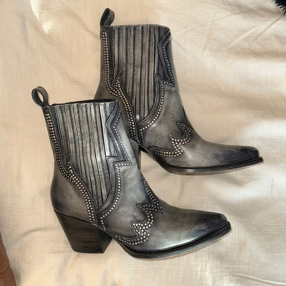 Black studded cowgirl boots